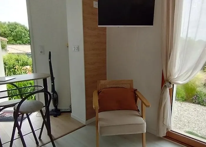 Сasa de vacaciones Le Jardin Des Nosieres, Proche Du Puy Du Fou