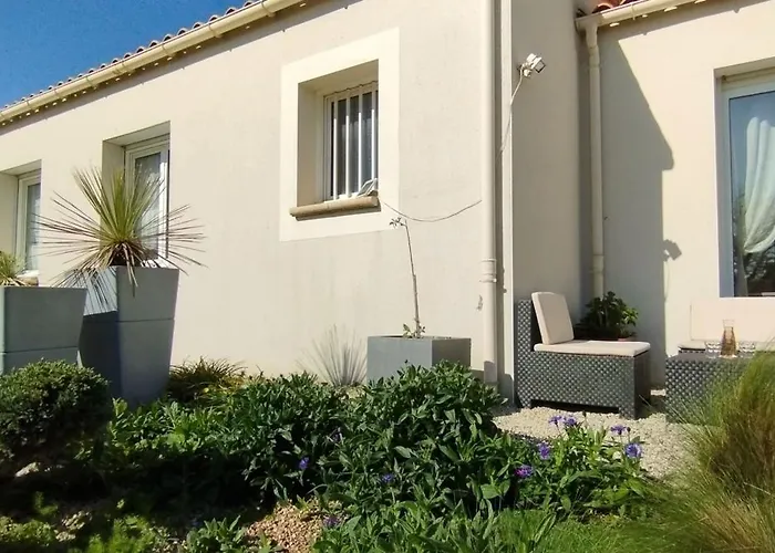 Сasa de vacaciones Le Jardin Des Nosieres, Proche Du Puy Du Fou *